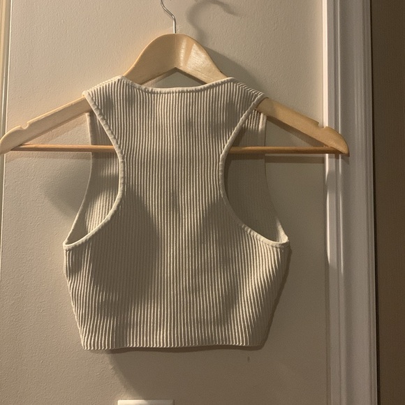 Aritzia Babaton TNA XS and XXS outfit - neutral bone white crop top and sweats - Picture 9 of 10